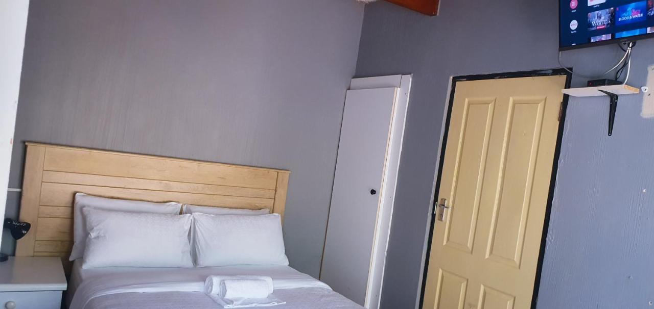 Sweet Home39 Guest House Summerstrand Port Elizabeth Buitenkant foto